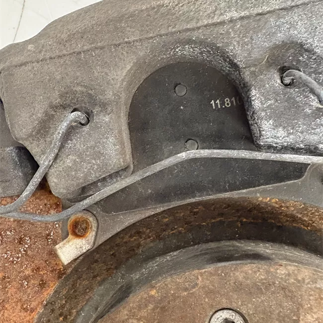 Montante sospensione anteriore sinistro