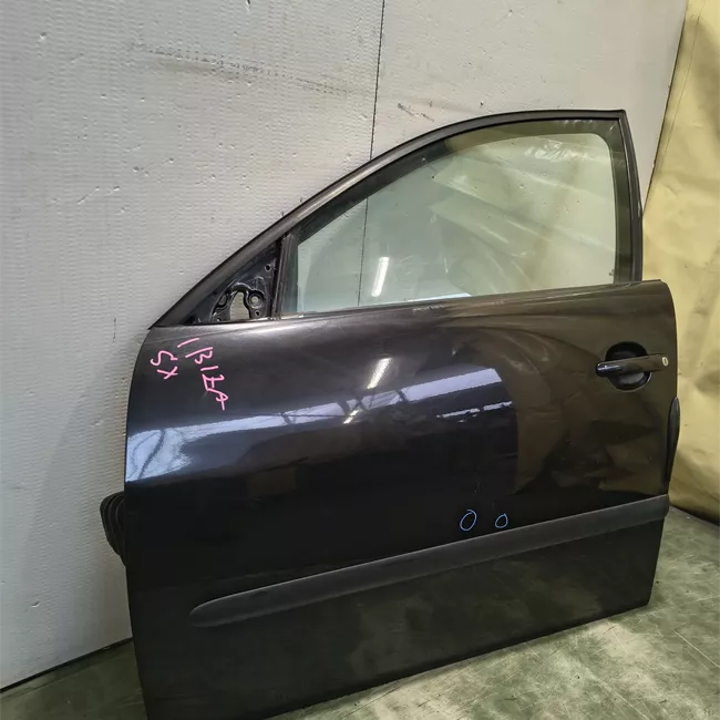 Porta anteriore sinistra