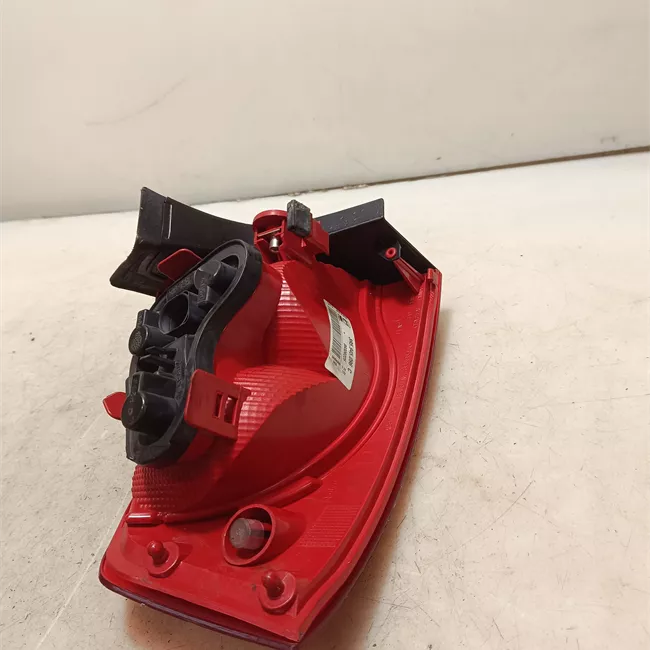 Fanale posteriore parte esterno destro