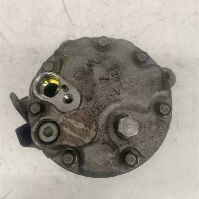 Compressore aria condizionata rotazionale