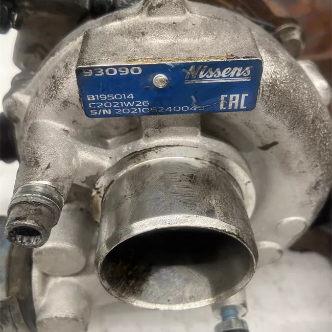 Turbocompressore con collettore scarico