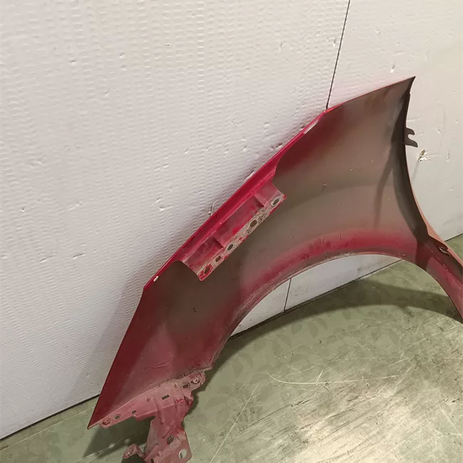 Parafango anteriore destro