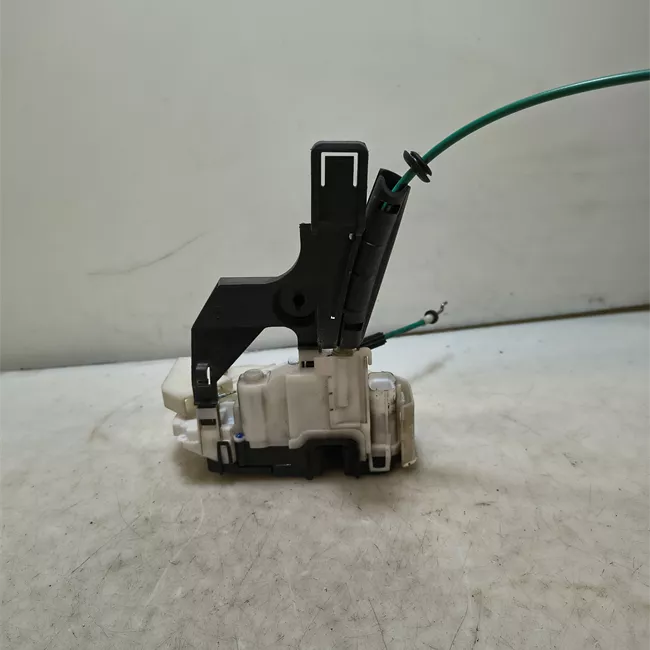 Serratura porta anteriore destra