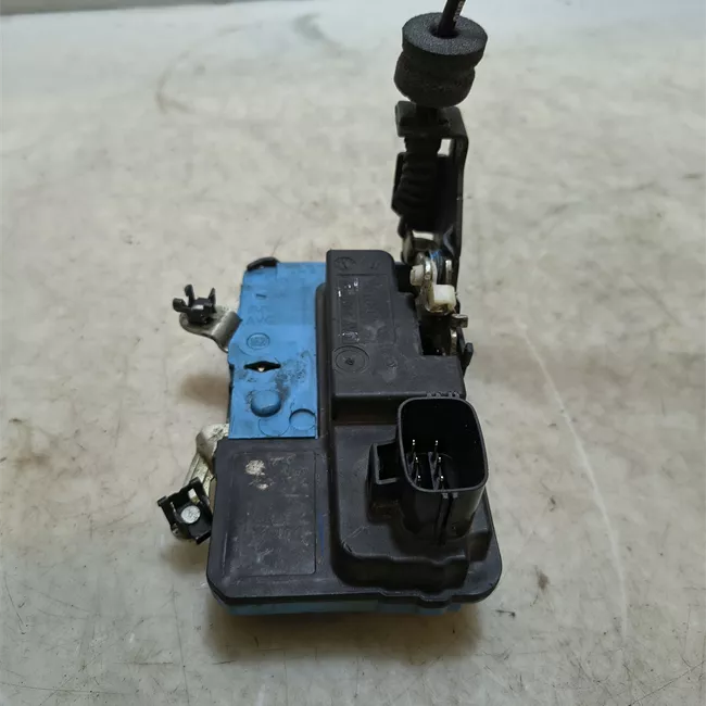 Serratura porta posteriore sinistra