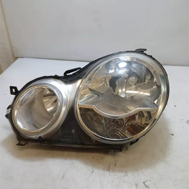 Proiettore sinistro AL