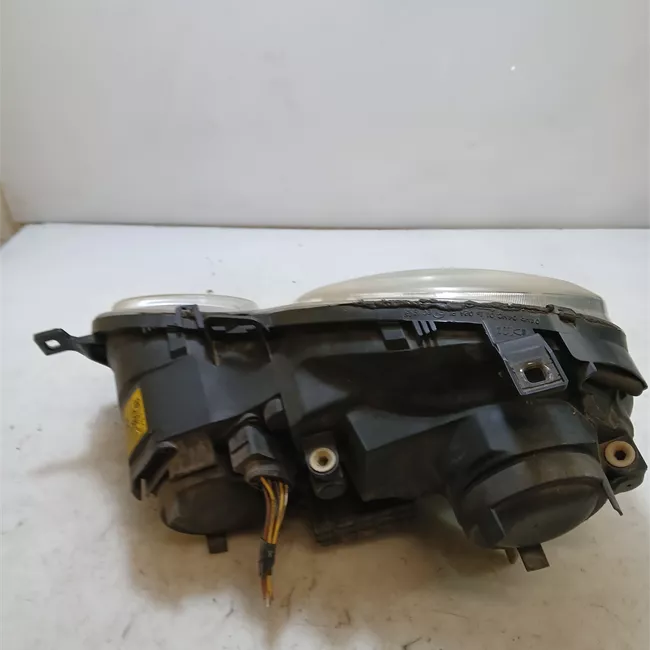 Proiettore destro AL