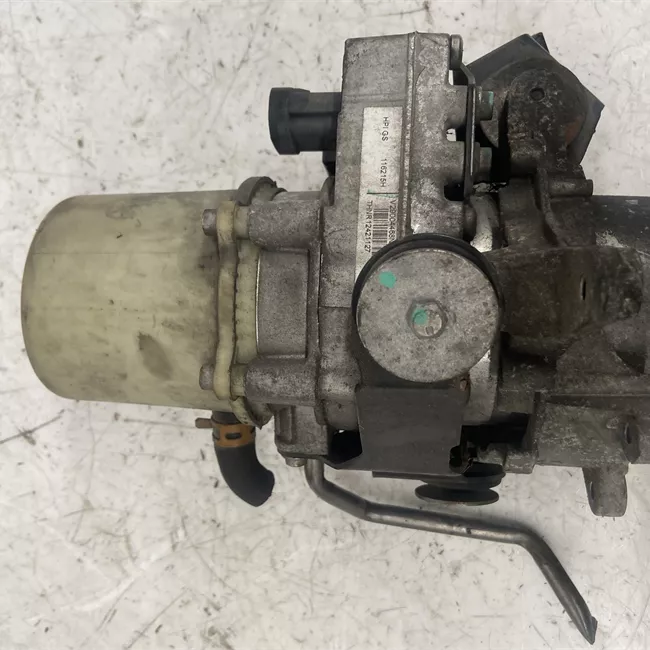 Pompa servosterzo con serbatoio