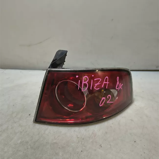 Fanale posteriore parte esterno destro