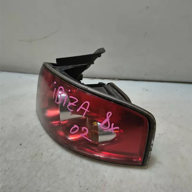 Fanale posteriore parte esterno destro