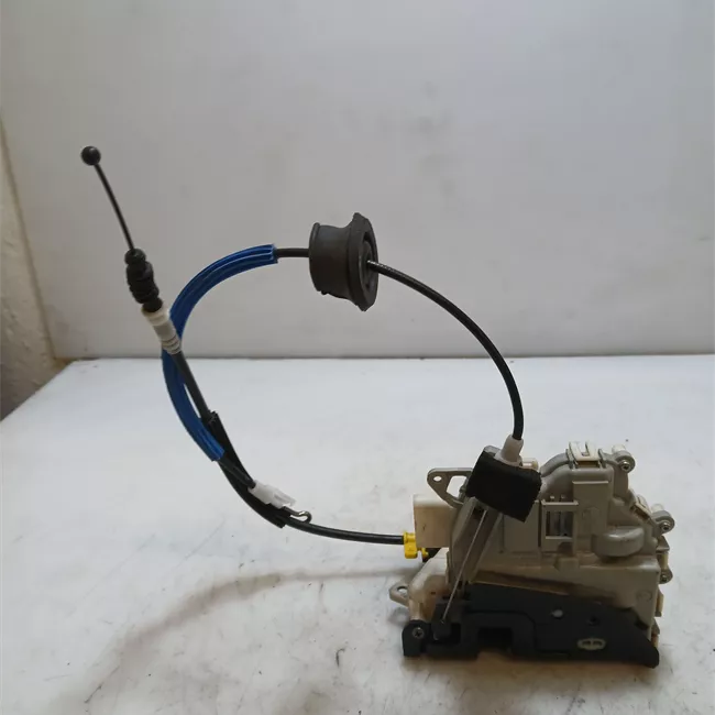 Serratura porta anteriore destra