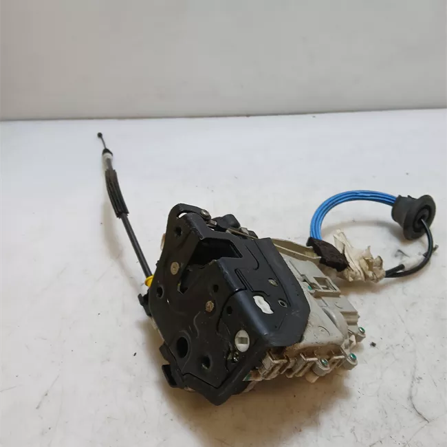 Serratura porta anteriore destra