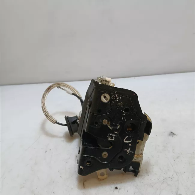 Serratura porta posteriore destra