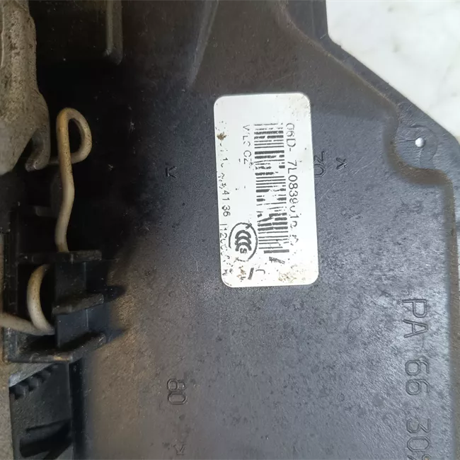 Serratura porta posteriore destra