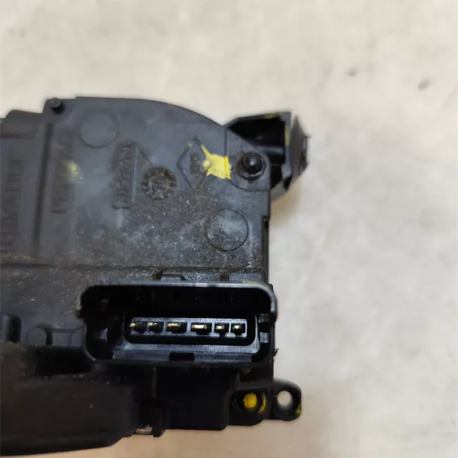 Serratura porta posteriore destra