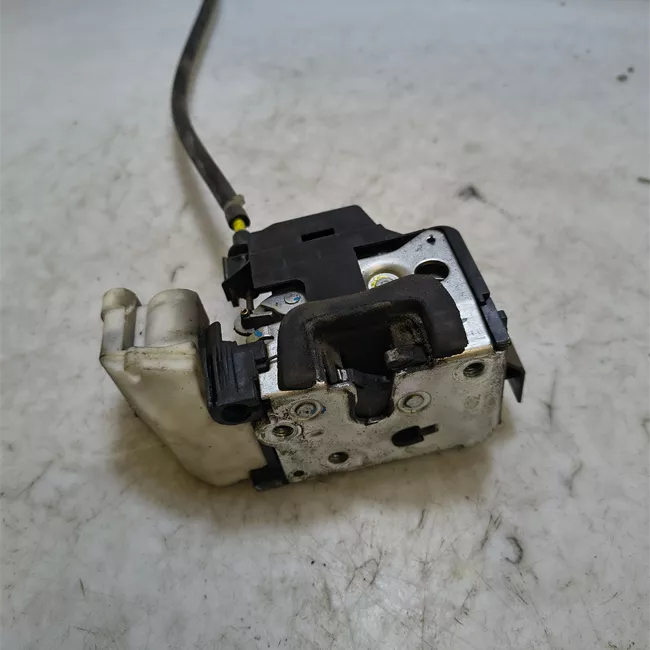 Serratura porta anteriore destra