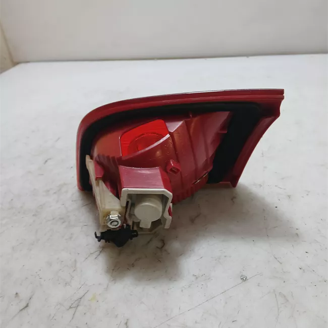 Fanale posteriore parte interno sinistro