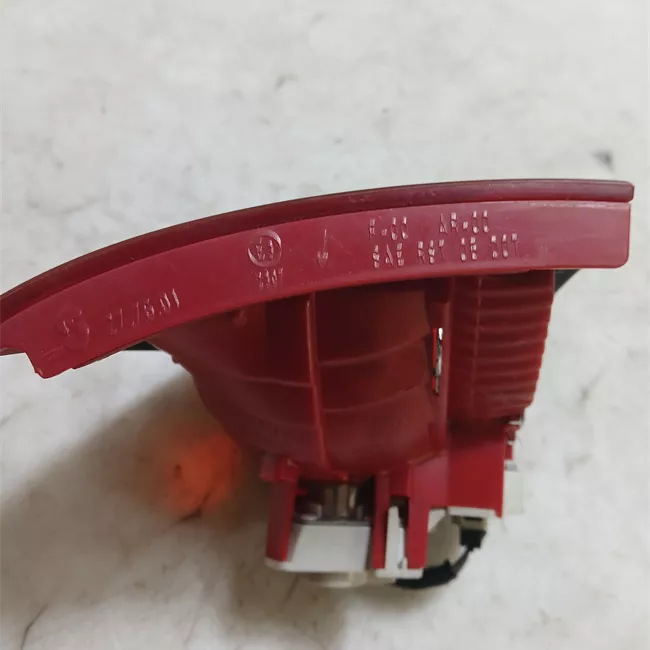 Fanale posteriore parte interno sinistro