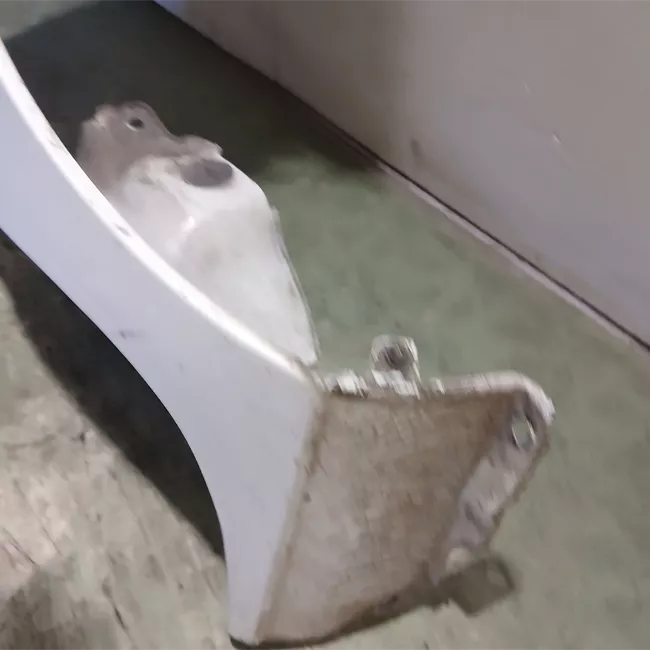 Parafango anteriore destro