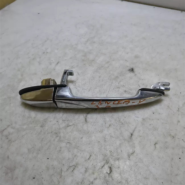 Maniglia porta anteriore destra cromo