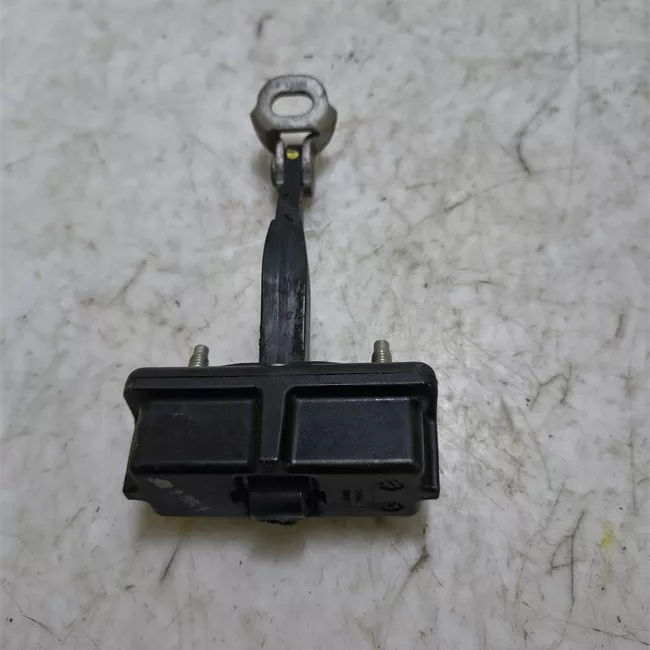 Fermo porta anteriore destro