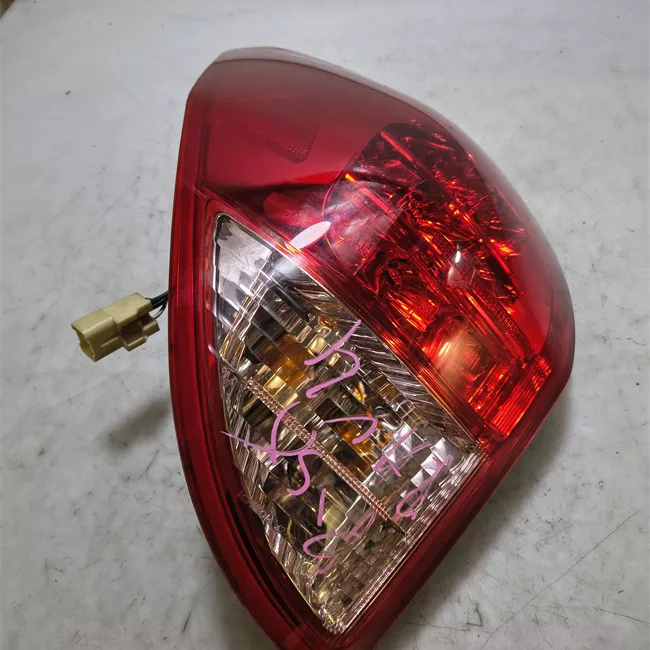 Fanale posteriore sinistro