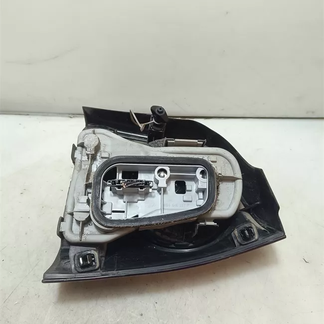 Fanale posteriore sinistro