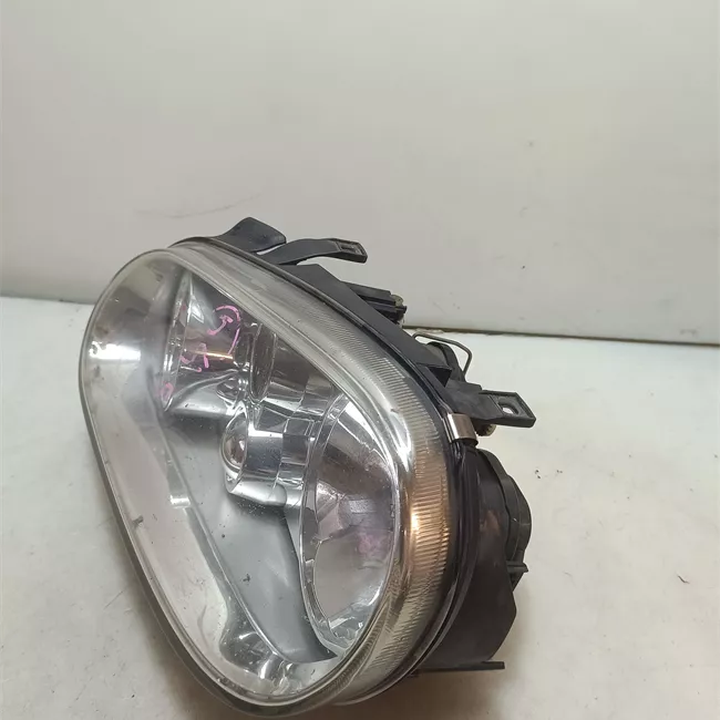 Proiettore sinistro Hella