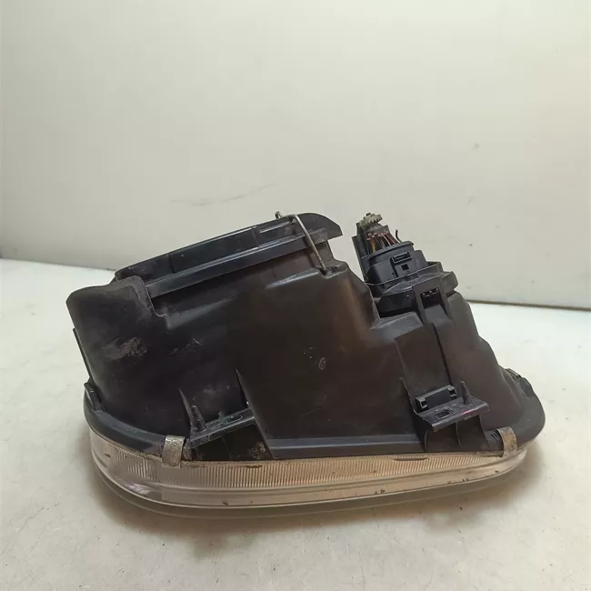 Proiettore sinistro Hella