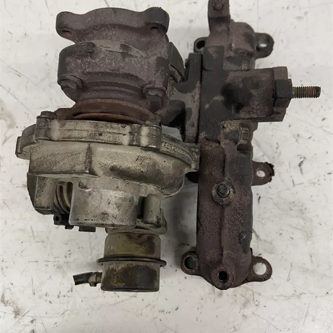 Turbocompressore con collettore scarico KKK