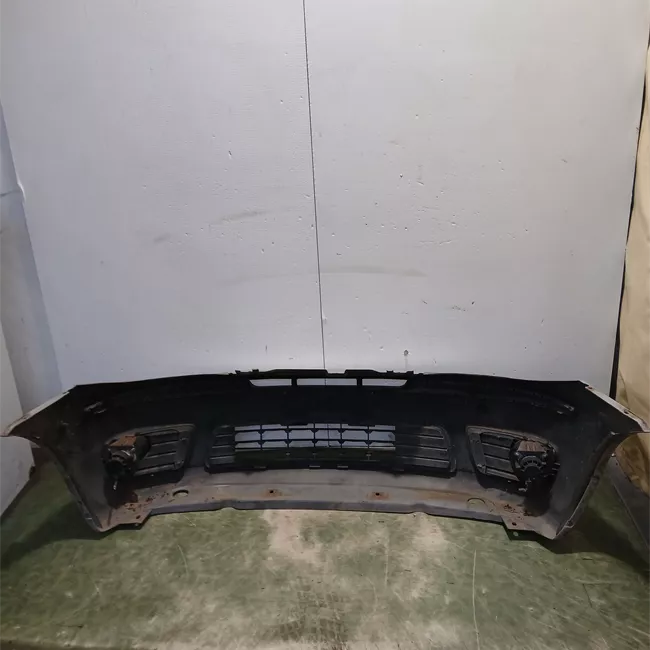 Paraurti anteriore con primer