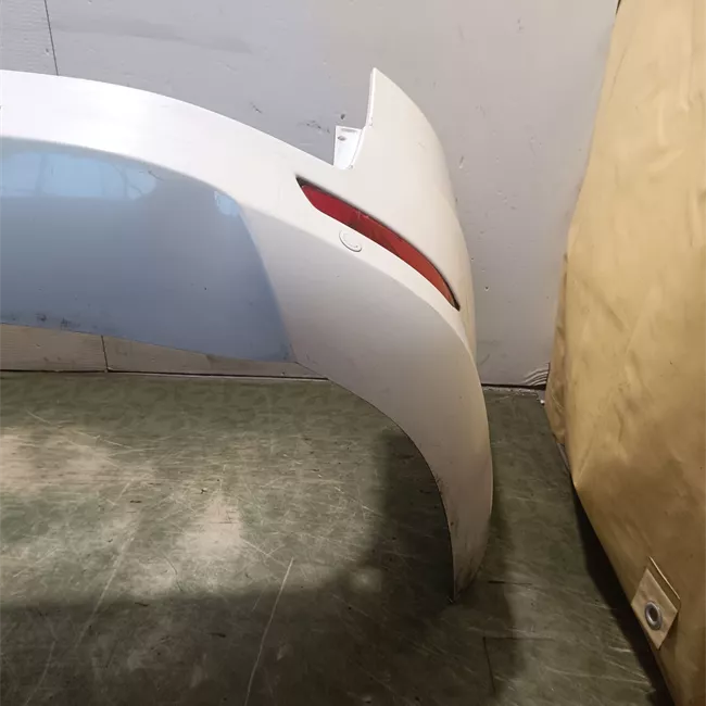 Paraurti posteriore con sensore parcheggio