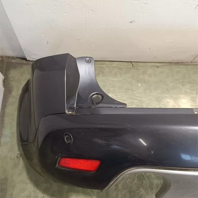 Paraurti posteriore centrale Singolo scarico