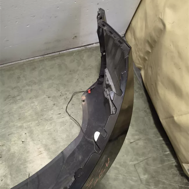 Paraurti posteriore con sensori parcheggio primer