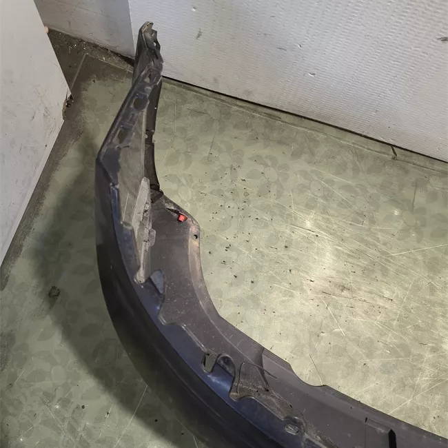 Paraurti posteriore con sensori parcheggio primer