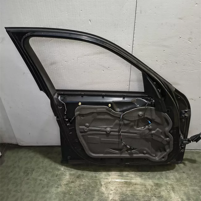 Porta anteriore sinistra