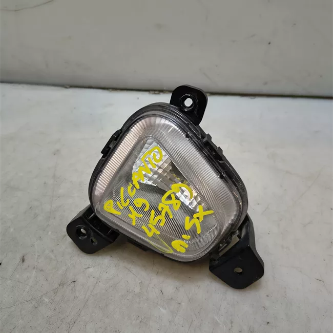 Proiettore fendinebbia sinistro
