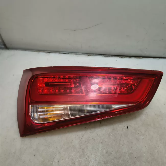 Fanale posteriore sinistro Led