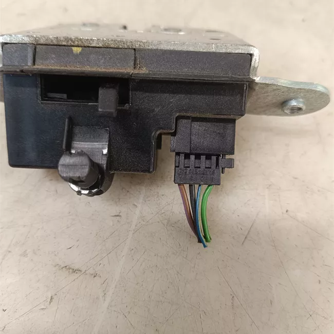 Serratura portello posteriore