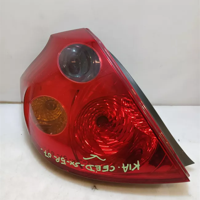 Fanale posteriore sinistro