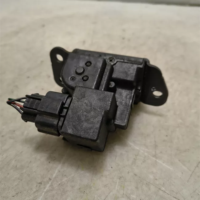 Serratura portello posteriore