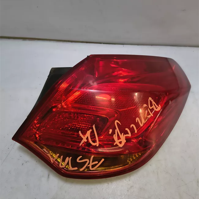 Fanale posteriore parte esterno destro