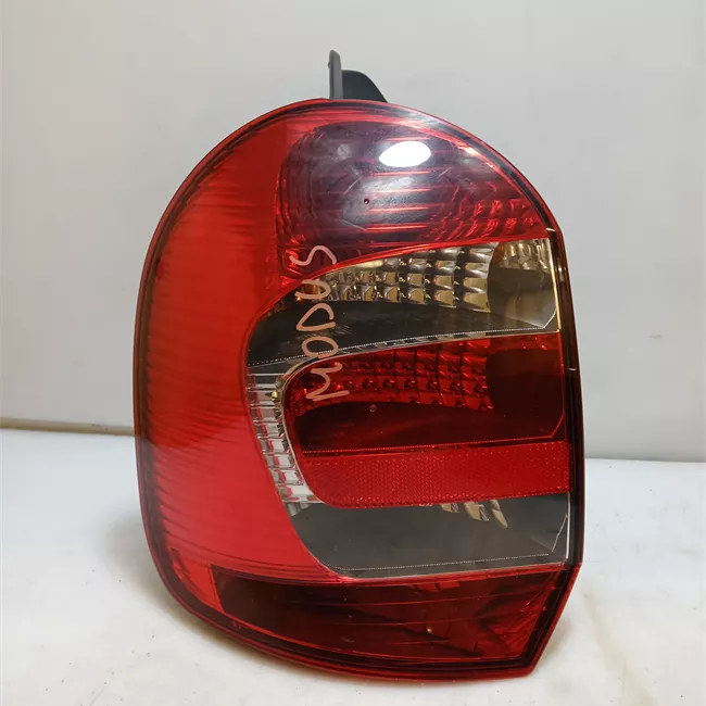 Fanale posteriore sinistro