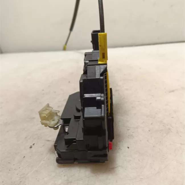 Serratura porta posteriore sinistra