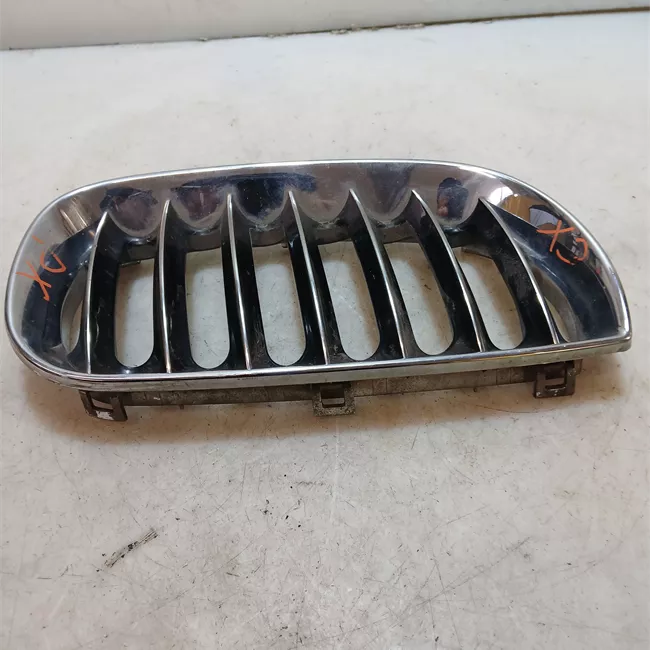 Griglia destra cromata