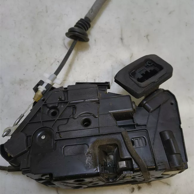 Serratura porta anteriore destra con chiusuraa centralizzata