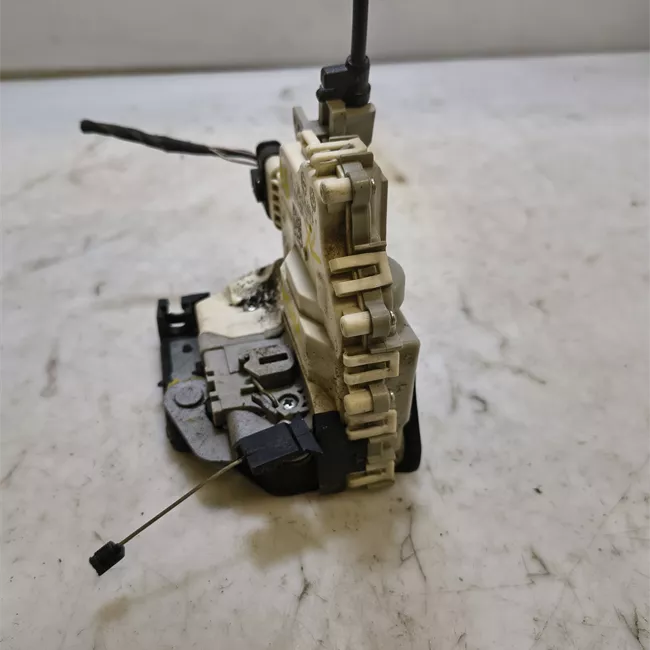 Serratura porta posteriore sinistra