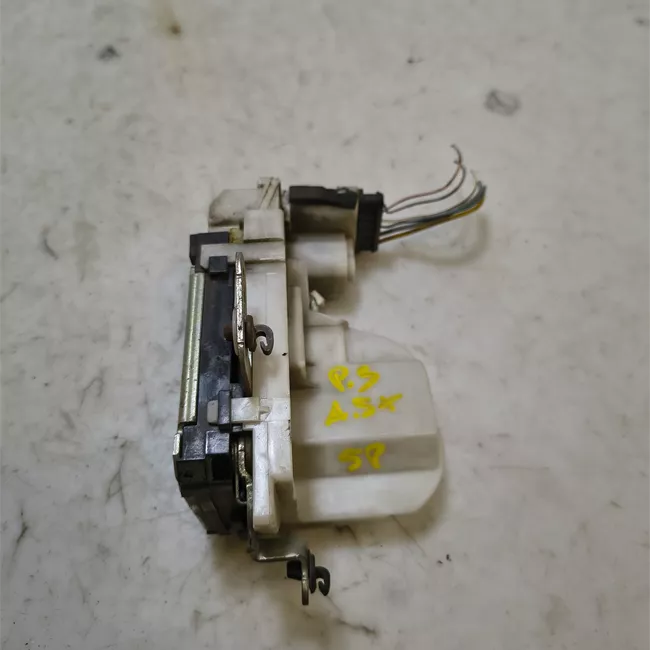 Serratura porta anteriore sinistra