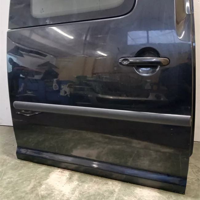 Porta posteriore destra