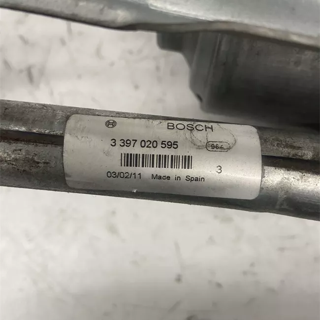 Meccanismo tergiparabrezza con motorino