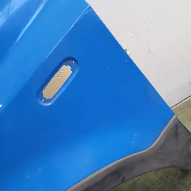 Parafango anteriore sinistro